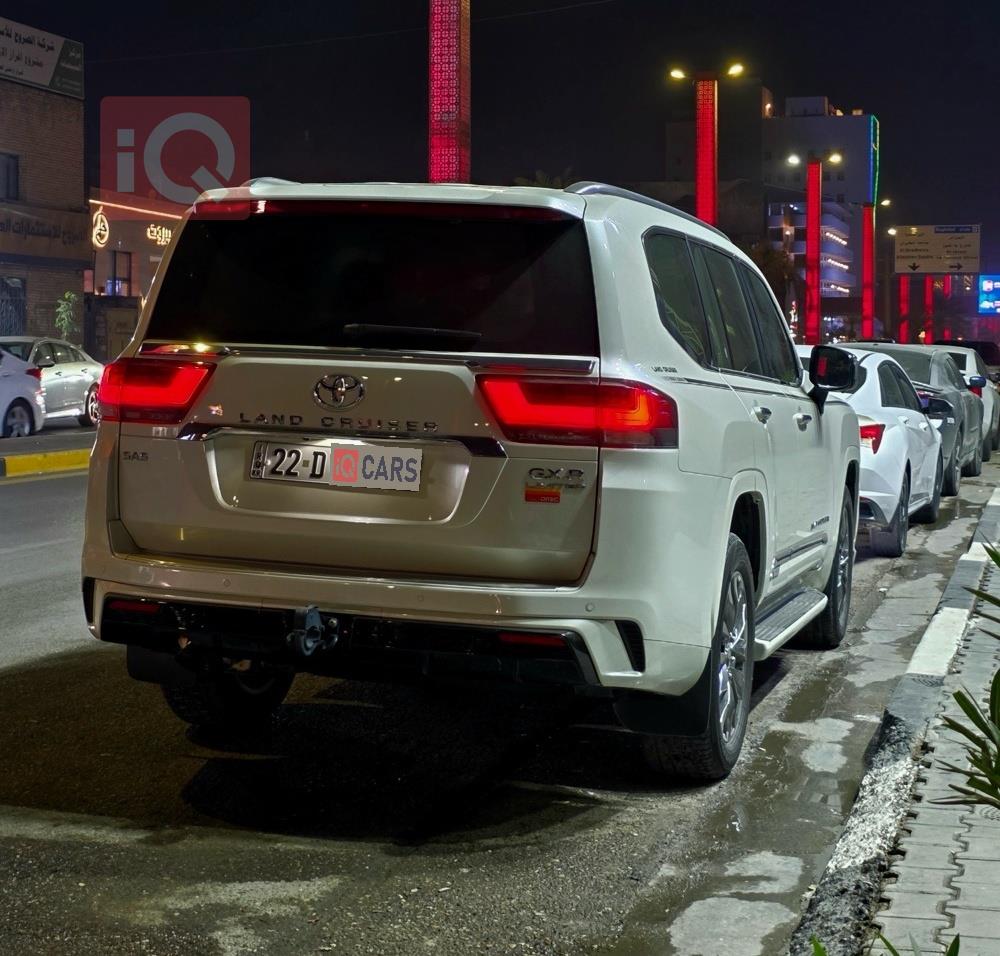 تويوتا لاندكروزر